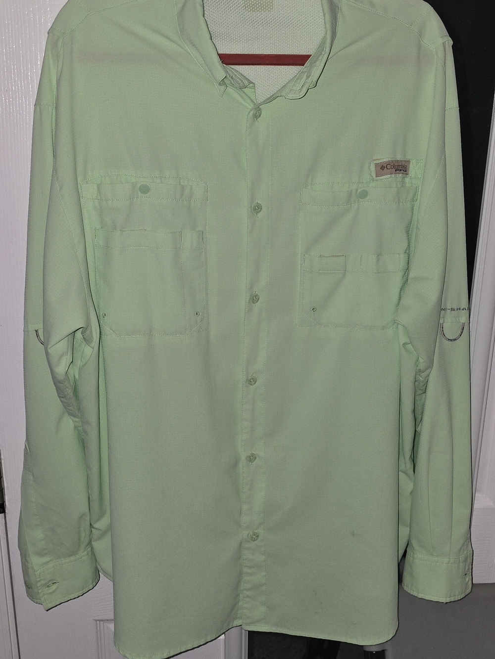 Columbia Men's Mint Green Long-Sleeve Button-Down Shirt
